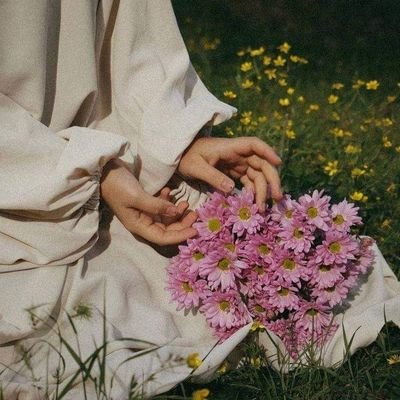 hoorrizzon's profile picture. إلّا ما سعىٰ .. 🌱