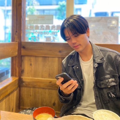 フリーランスの動画編集者をしています!
クライアントワークでの納品経験100本以上🎦
企画・台本から制作したTiktok動画は最高50,000回再生🌸🌸