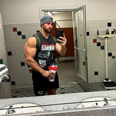 I'm Julian Smith, God fearing🙏 man always love spending time here❤️,and do some GYM acquirement for more muscular improvement 💯.