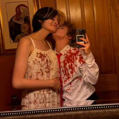 kotas_crate's profile picture. 19 so fucking in love w him •kinda sorta nsfw• certified junkie