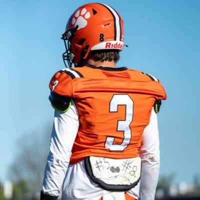ArnaudDugas3's profile picture. class of 2025/6’’4/ 195lb/ QB/40: 4.69/ 3.77 GPA/514-605-4403/Thayer academy Massachusetts NCAA ID# 2203484556