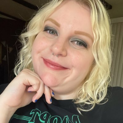UNDERSCORE_ALLY's profile picture. • bi • swiftie • books • horror movies • parxie • #1 peach (lobotomy) stan • bands • mind your head, I’ve lost my mind •