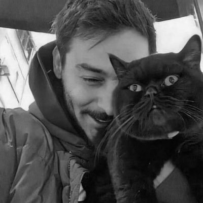 uxcu_2's profile picture. الجرح لابد الزمن يوم يبريه