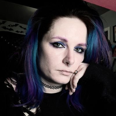 goth trash. crazy cat lady. a chronically online walking 90's kid meme. good omens, loki, game grumps, persona 5. always buffy. 37, she/her. |💅|🔮|👩‍👧|🕷️|