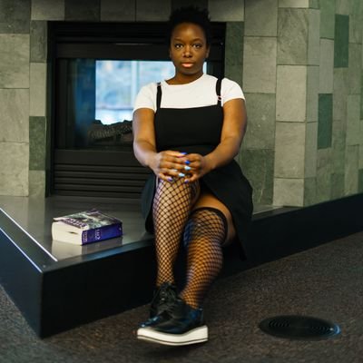 vegasduff7's profile picture. by day: the coolest teacher ever
by night: an actress & model
hotel: trivago