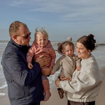 justinrasurk's profile picture. Service Engineer Hakvoort Professional ~ Kantine SVUrk ~💍Irene Ras 👧Zara-Jane 👧Livia