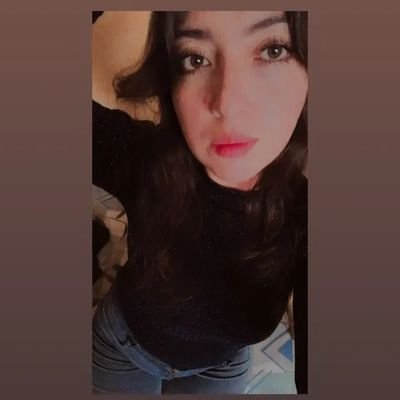 Bonjour je m´appelle Mariana. Je suis mexicain. J'ai 26 ans. J'habite à Mexique