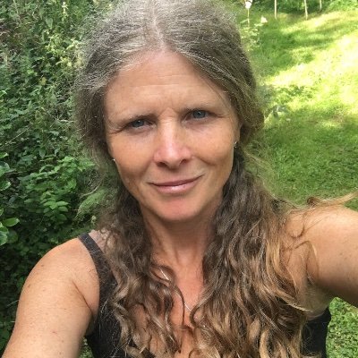 Nualanina's profile picture. 