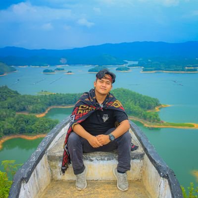 sibluesea's profile picture. Manusia tak akan pernah merasa puas, sebelum hidungnya ditutupi kapas