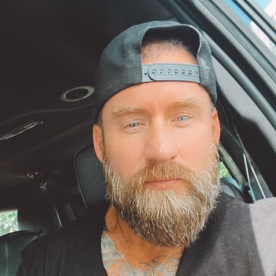 m4xtobi's profile picture. 💼 | Entrepreneur | Globe-Trotter | Experience Collector 💎 | Life is too short to not indulge in the finer things. 💰 | Looking to spoil someone special with l