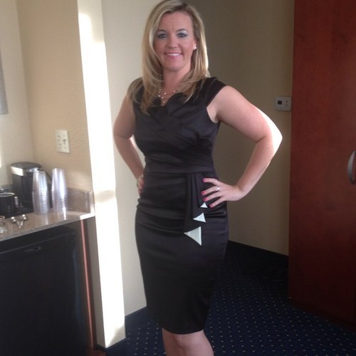 Bethglow's profile picture. 