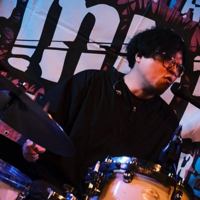 Yoshiki07181's profile picture. studio baco代表、ドラム講師、empty、五人衆、料理、バイクYB-1→FTR223→GB350S。生まれた時より不思議な体験をし続け、スピリチュアルな考え方を身につける。ミヤラジ第3木曜21時しゃべログ出演。ポッドキャストしゃべログZEROでしゃべってます。
https://creators.spotify