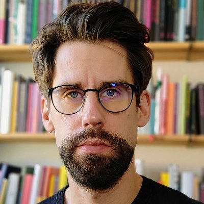 JanTFuhrmann's profile picture. Sozialtheorie. Gesellschaftstheorie. Postfundamentale Systemtheorie.