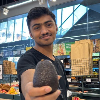 Intern @ Silicon Valley | Co-founder @swifty9_agency | GDG Lead