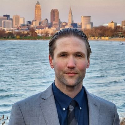 Real Estate Agent-Century 21-
Founder/CEO-Cleveland Uprising- https://t.co/dyMjRdu0dN,CSU Bachelor's-Business 16',Master's- Real Estate Development-20'