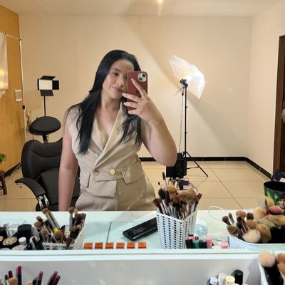 é preciso que eu suporte duas ou três lagartas se eu quiser conhecer as borboletas 🦋🦋
