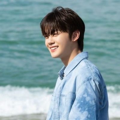 _rieveriely's profile picture. for zb1, nct, evnne, toz, etc... 📝