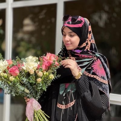 حسرت دیـدار تو، جـان مرا شب گرفت
شهر پر از یوسف است، حال که یعقوب نیست🇮🇷