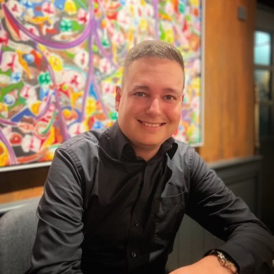 Lehrer: Politik/Geographie, Beigeordneter der Stadt Schifferstadt, Kreisvorsitzender CDU Rhein-Pfalz. Hier privat!