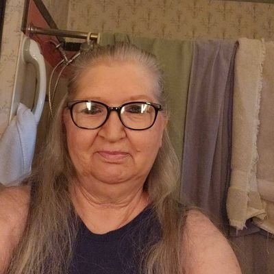 bishop_pau79200's profile picture. I'm a real  estate agents and manager .
Loving mother ,grandmother, ❤️ 
always happy don't text me if you're a scam..😡