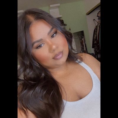 teshnni's profile picture. good girl, bad intentions 🫶🏽😘