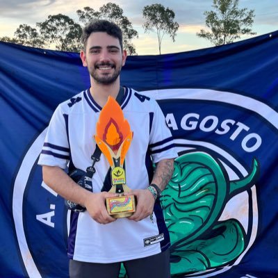 Este perfil não é democrático. Tudo que importa é a minha opinião.
