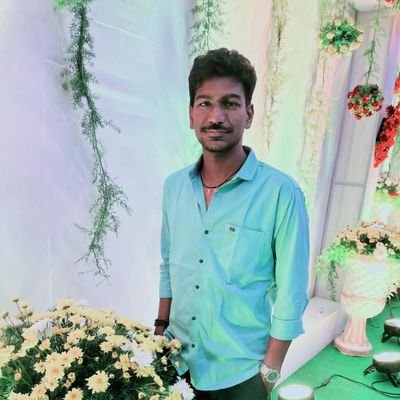 MadhamHari's profile picture. 