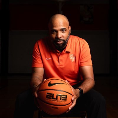 University of Delaware Alum ‘15 / Alpha Phi Alpha Spring ‘13 / Head Basketball Coach of Orange Park Lady Raiders. MHD Elite Basketball @mhdelite