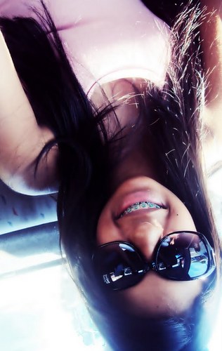 Quem me vê, me vê sorrindo &&' vai ser sempre assim ♫ 
http://t.co/DlcrTkvg6y
