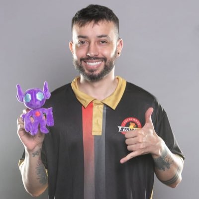 Jogador de Pokémon Unite. Top 9 do LAIC.