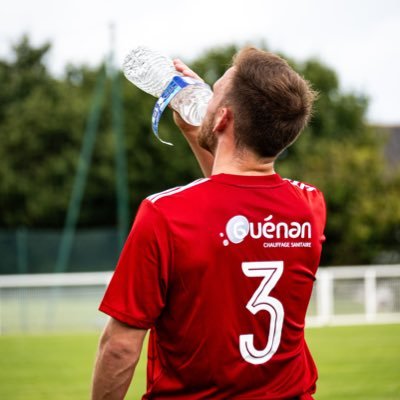 Aurelienzar's profile picture. c’est pas la pomme qui fait l’humain