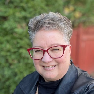 RachelleFerron's profile picture. 