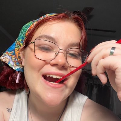 ⭐️Sara Griffith⭐️ artist | gammer | content creator MsGryff and MsGryff Gaming on YT | she/her