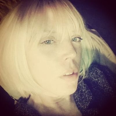 xanaxvinasse's profile picture. In ze mood of ze tout le temps : Balek.