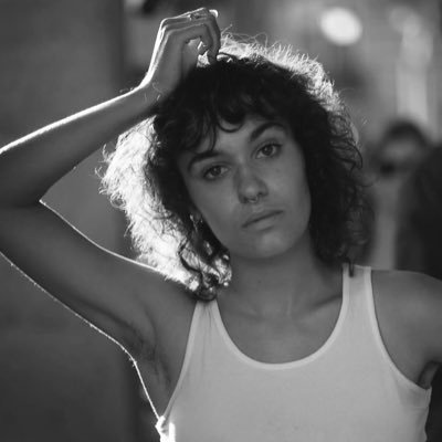 isyaokm's profile picture. ça bouillonne dans nos têtes |🇳🇨| journaliste indépendante, formée à @sciencespo et @IUTlannion