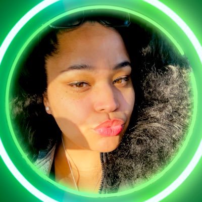Hey! I’m Brii | 🦅GO BIRDS💚| Art is Freedom 🎨| Football Fanatic 🏈| Artist👩🏽🎨| Pisces 🐟♓️ |🚨 Follow for Unlimited Good Vibes🚨