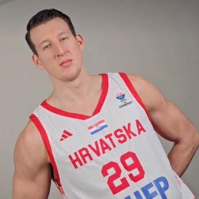 Mračni profil fb stranice Sve novosti plus trol slike iz regionalne košarke.
Nebuloze, gluposti i ostale važne stvari.