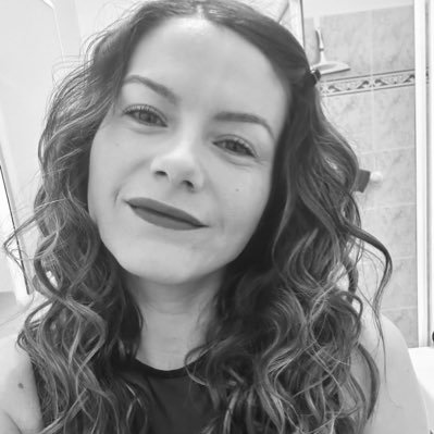 flo_btl's profile picture. 