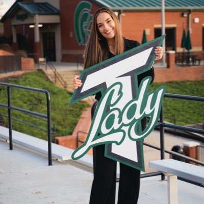 Head Coach @LadyTHoops 💚🏀 Jeremiah 29:11