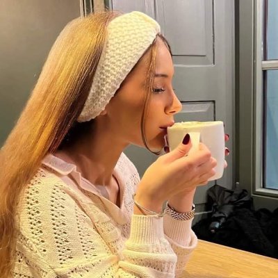 Gaming by day 🎮 coffee by night. Living for epic wins and perfect brews ♥️☕