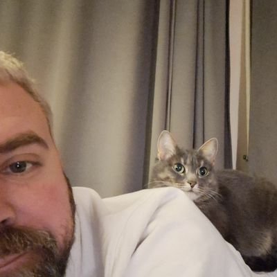 придумываю бухло. пишу подкаст.
https://t.co/ytX6aPrk9G