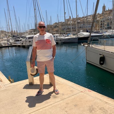 Centre right politics, ex Conservative Party member, now a Reform UK member, had enough of the left wing MSM who think they dictate. Free speech is important.