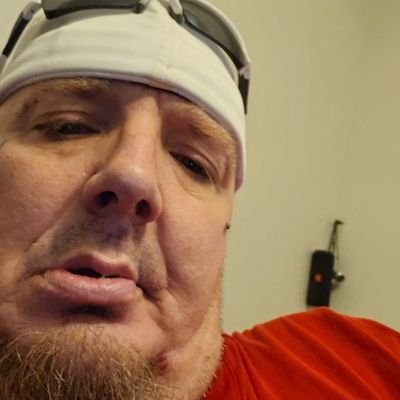 Whitedaddy48574's profile picture. 