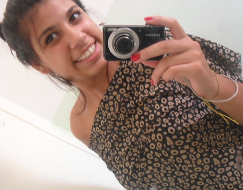 O segredo da felicidade é saber cair nas TENTAÇÕES.