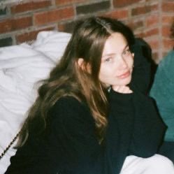 folkloreblue_'s profile picture. old habits die screaming