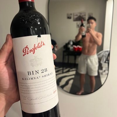 SGDSNSG's profile picture. 随便发发。