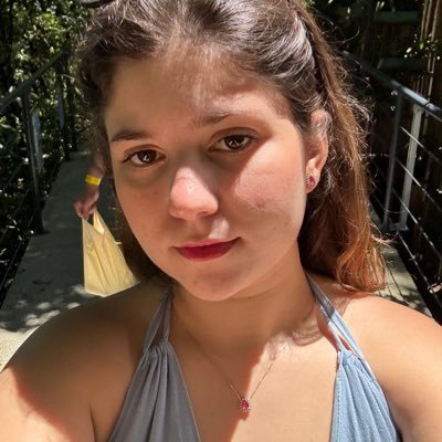 I’m a Brazilian, granddaughter of Italians, Christian, conservative, and patriotic! MAGA🎯