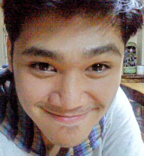I am a blogger, a digital artist, mangaka, singer, writer and a sports enthusiast
