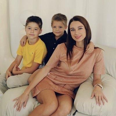 michela_cerrone's profile picture. A timeless spirit in a contemporary world | Celebrating the beauty of simplicity and the art of grace | Bookworm & tea enthusiast. 📚🍵