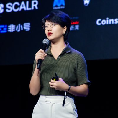 V_SafePalCN's profile picture. @V_SafePal中文号 | 叫我阿V | @iSafePal联创兼首席客服 | $SFP Holder | 不构成投资建议 | 谨防假号或诈骗 | 18年入圈 | INFJ | 仨娃的妈 | 喜欢撸铁🏋️‍♀️